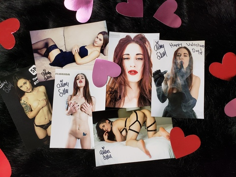 Akira🐚 (Bathtub Baby) @akirashell cover picture