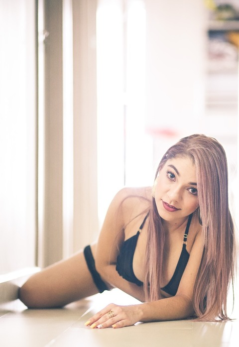 Amber-white @amber-white cover picture