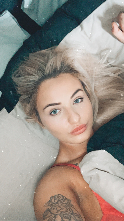 Amy @amylouxx cover picture