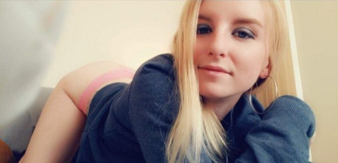 Elise @analisebaby cover picture