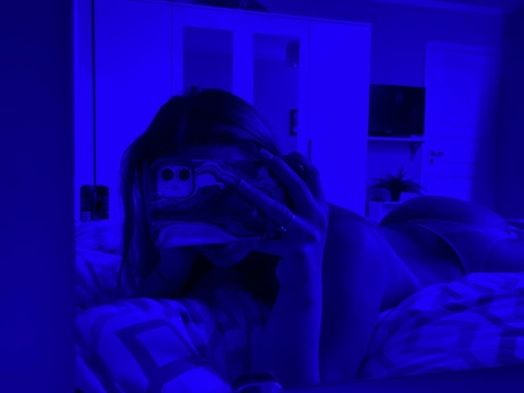 Urfavouritepainter @andreaart cover picture