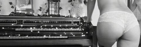 Annie Venus @annie22love cover picture