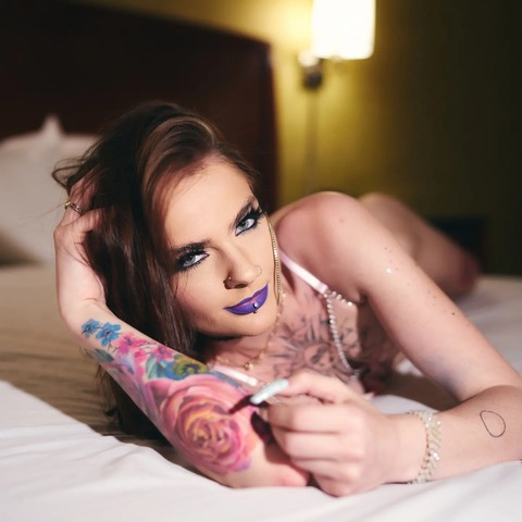 Ariel @arielestelle cover picture