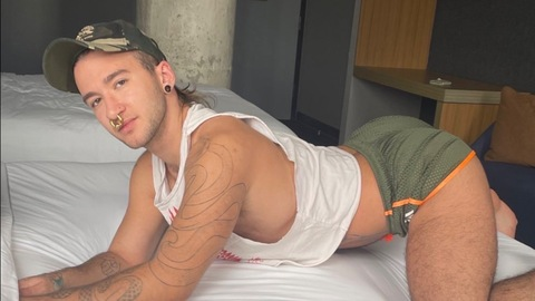 Ari Koyote @arikoyoteftm cover picture