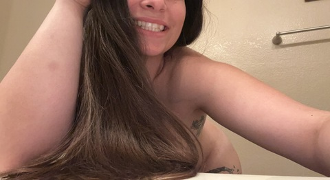 Ashslay @ashhslay cover picture