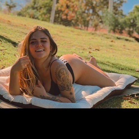 Anna @ataldaloira cover picture