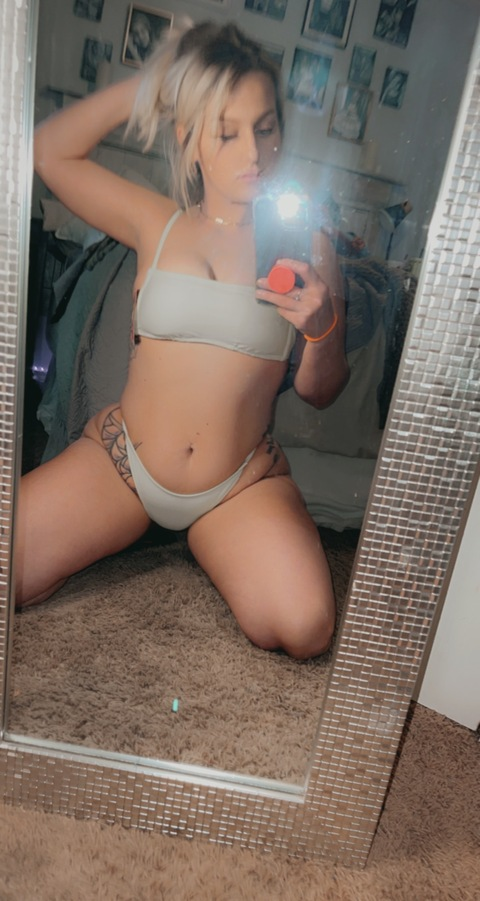 Autumn knightly @autumnknightly cover picture