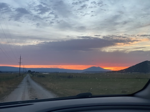 Avery @averyh95 cover picture