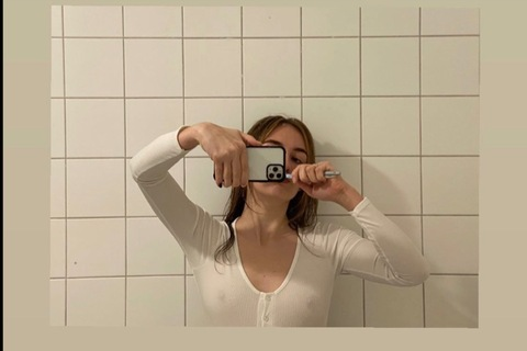 Alina Asinskaya @ayaks_niso cover picture