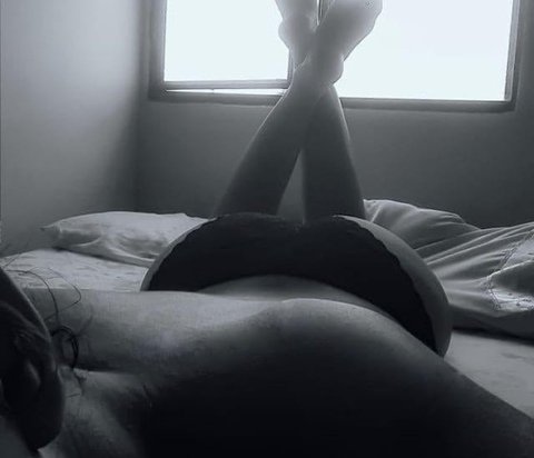 Helen @babyhelen cover picture