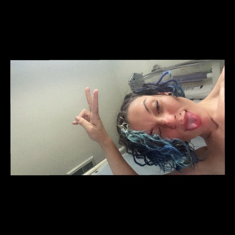 😈 𝙳 _ 𝙻 𝚒 𝚐 𝚑 𝚝😇 @bad_lilmami cover picture