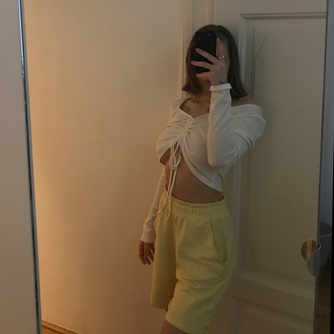 Bella @bbyb00bella cover picture