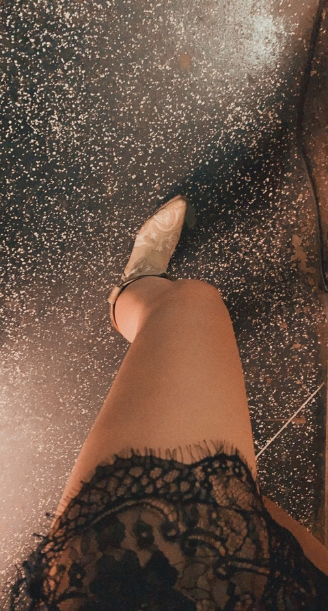 bekahhh @bekahlee cover picture