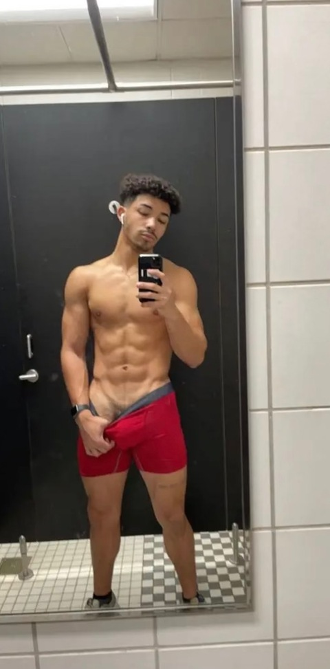 Gavin @bigpackinneverlackin cover picture