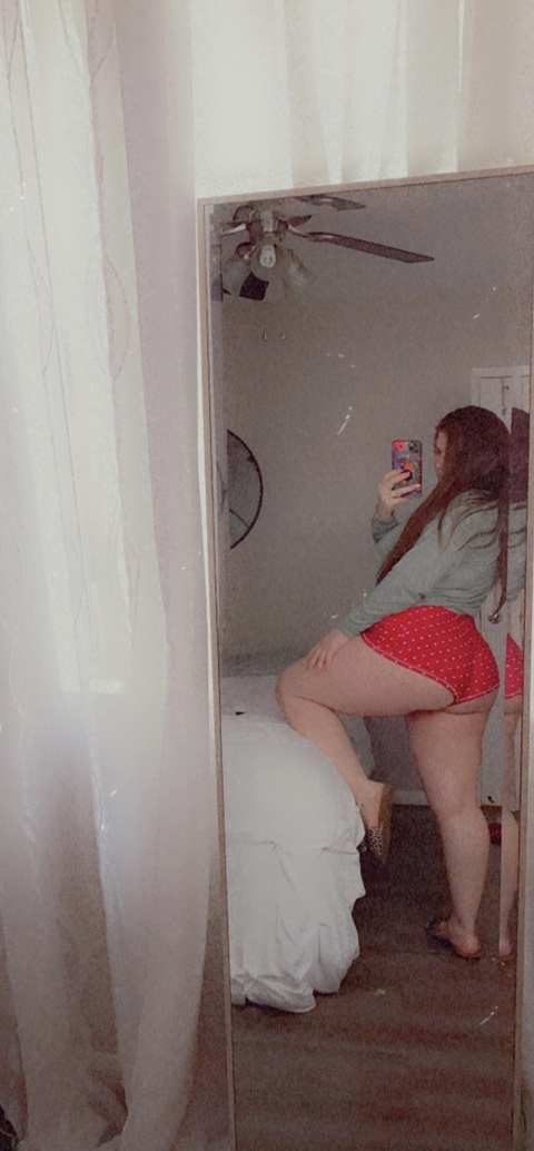 Chabeli Diaz @blueeyedbabez cover picture