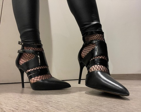 REVENGE @bratvenom cover picture