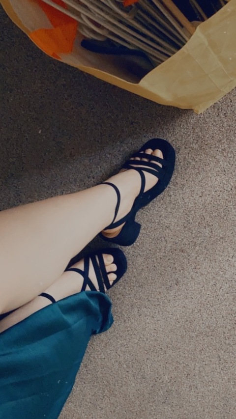 Rhianna @bubbletattas cover picture