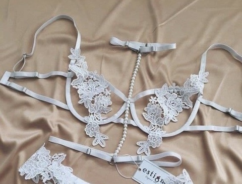 Cacau @cacauzinha cover picture