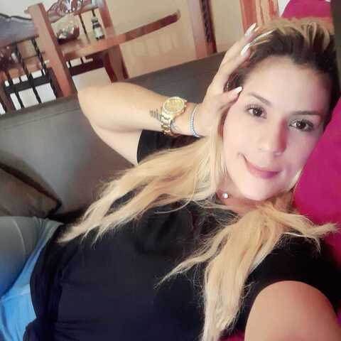 Carolina @carobella cover picture