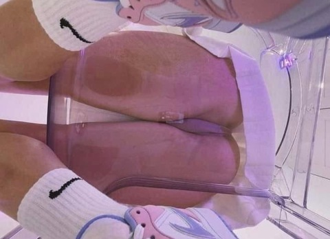 Caty Cole @catycoleuk cover picture