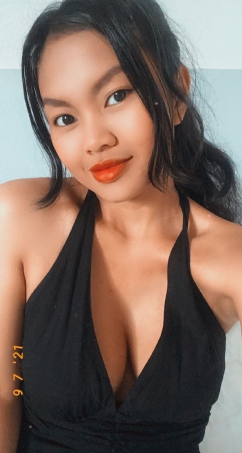 Cayla Collins @caylaaa cover picture