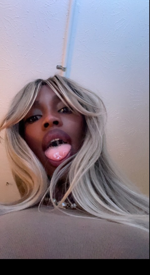 foxxyv @certeevah cover picture