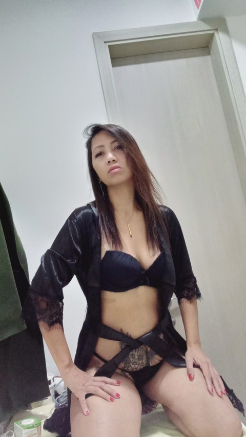 chezka @chezka cover picture