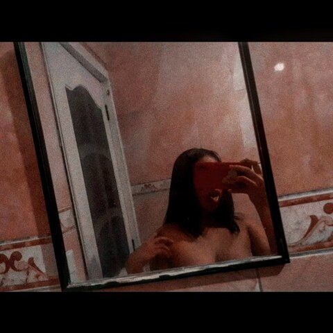 Alee @chiinita cover picture