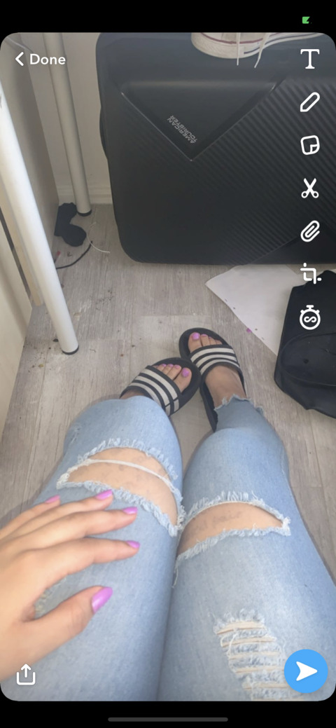 feet pics xx @chikaxx cover picture