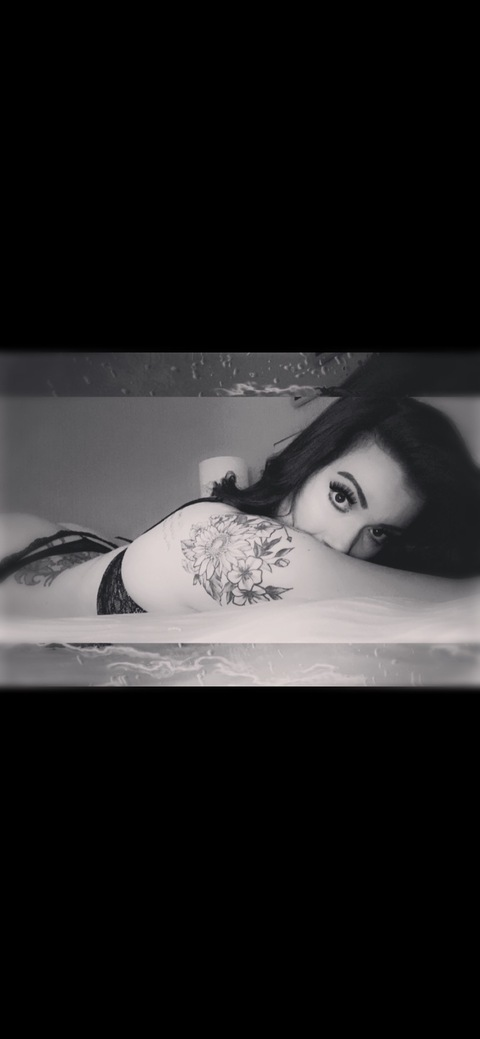 Christi Coe @christicoe cover picture