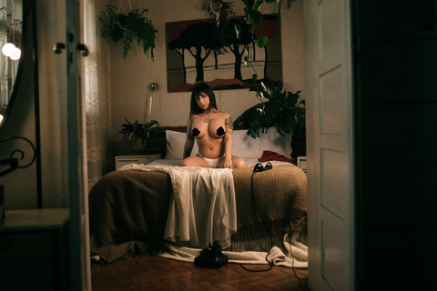 Ellie @cmiiu cover picture