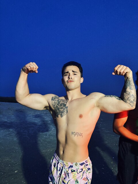 Connor @connorxfitness cover picture