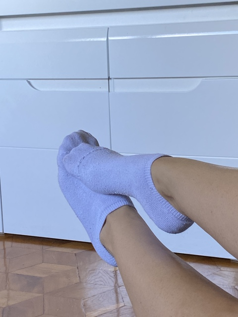 Coraline @coralinestoes cover picture