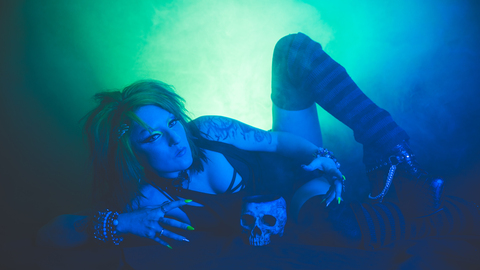 Fae @countessfae cover picture