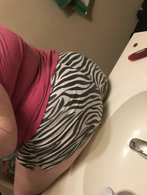 Anne Mason @curvymas cover picture