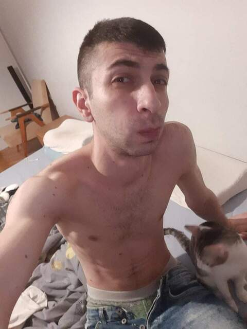 Huszár Attila @cutemilka cover picture