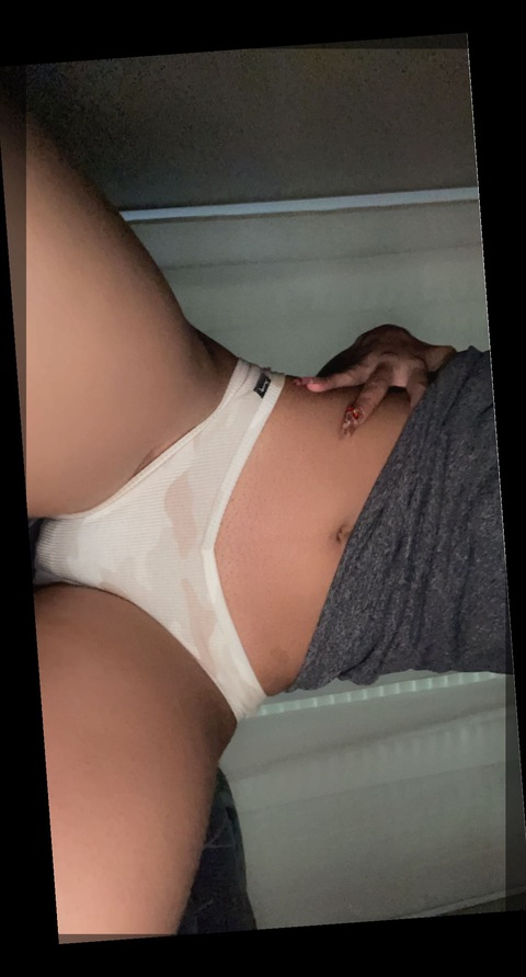 free page @cutiewet cover picture