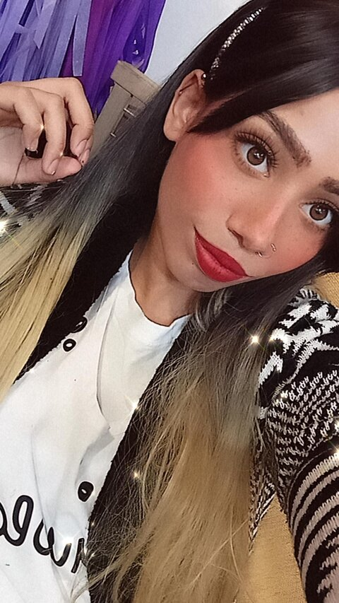 Nina @dashkiri cover picture