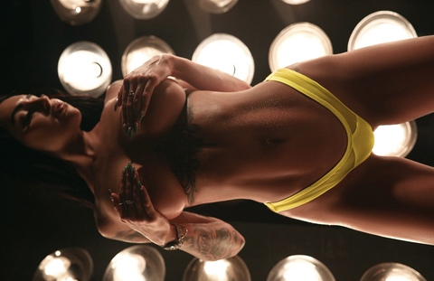 Elis Grin free @elisgrenfree cover picture