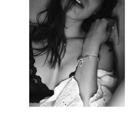 Eve @evely cover picture