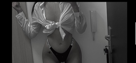 Fannika @fanni_371 cover picture