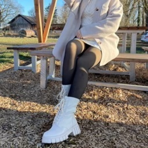 Gabriela @feetgabriela cover picture