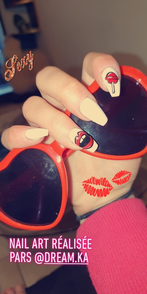 Fleure❣ @fleureg cover picture