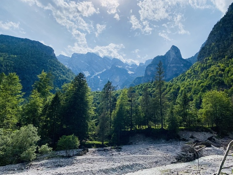 Fly_high_2012 @fly_high_2012 cover picture