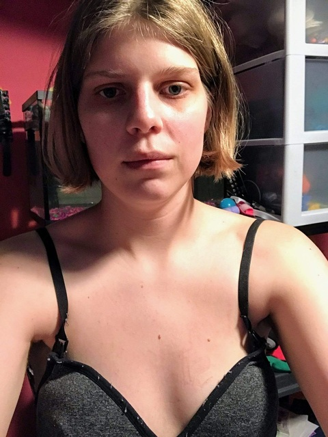 Hannah95 @hannah95 cover picture