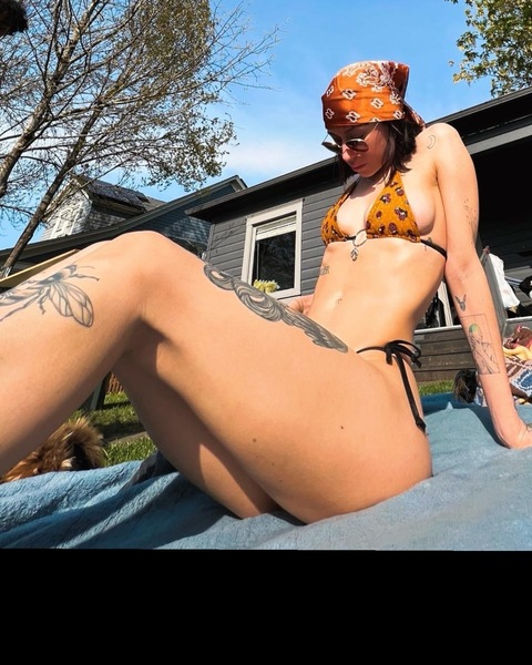 Kaylee @hellsangel cover picture