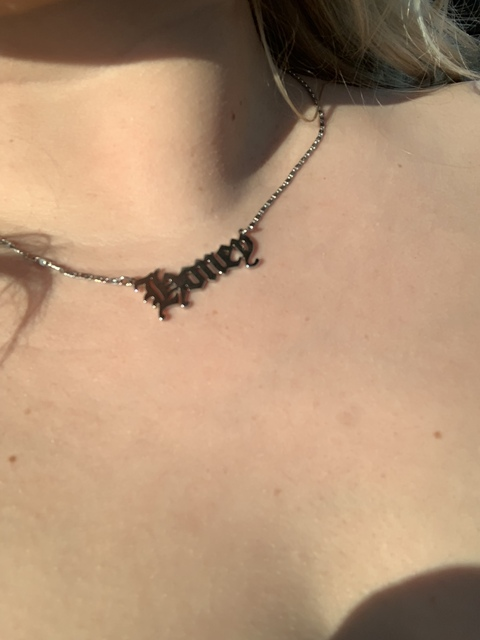 Honey @honeybunzz cover picture