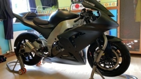 Horse @horse cover picture