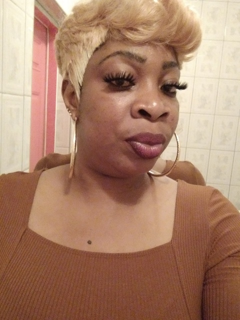 Dallas Cayman @islandergirl cover picture