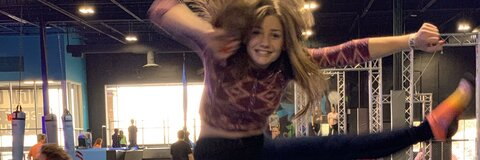 Adele Cash @itsadelecash cover picture